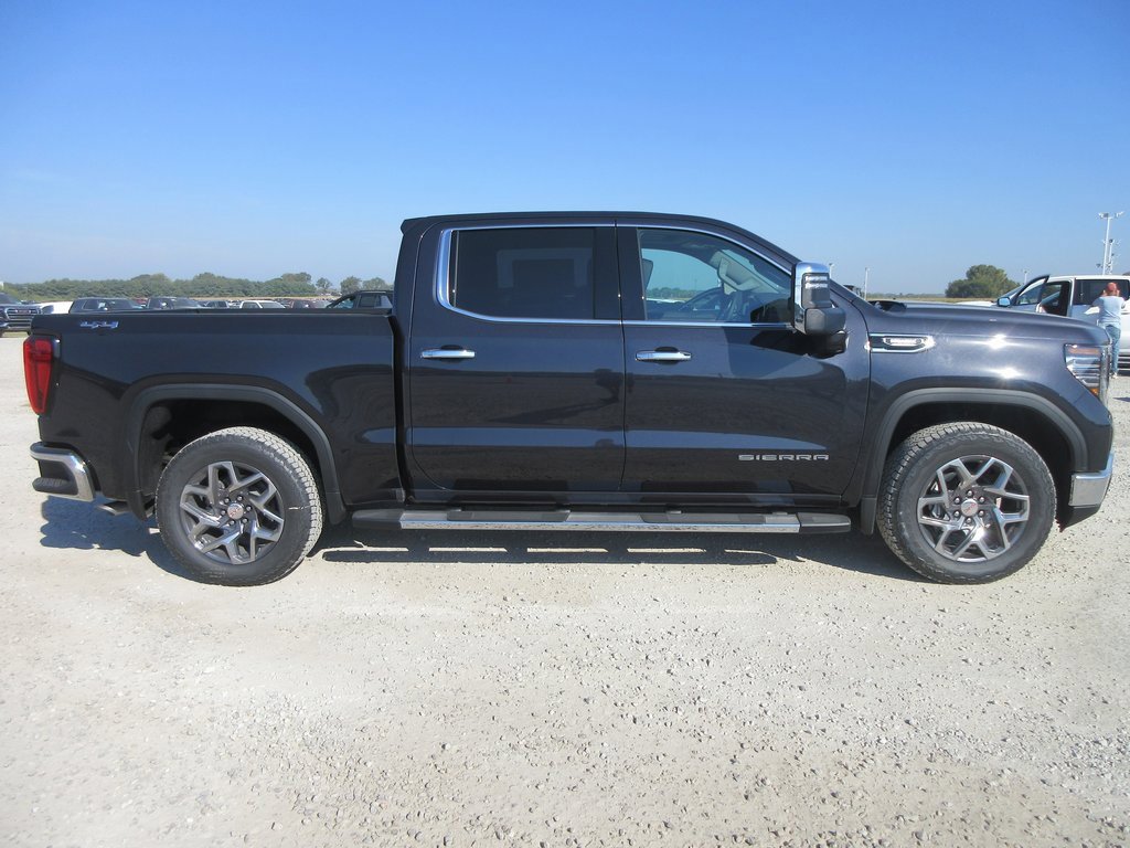New 2026 GMC Sierra 1500 SLT w/ SLT Premium Plus Package image 3