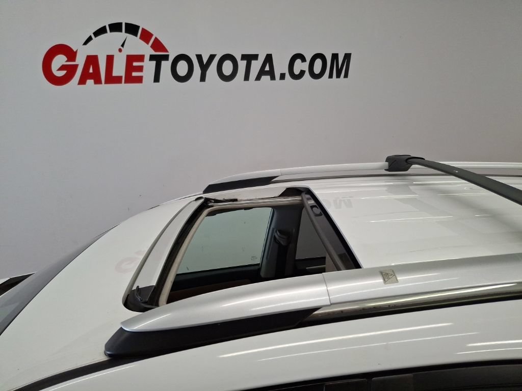 Used 2015 Toyota RAV4 XLE AWD/4WD image 8