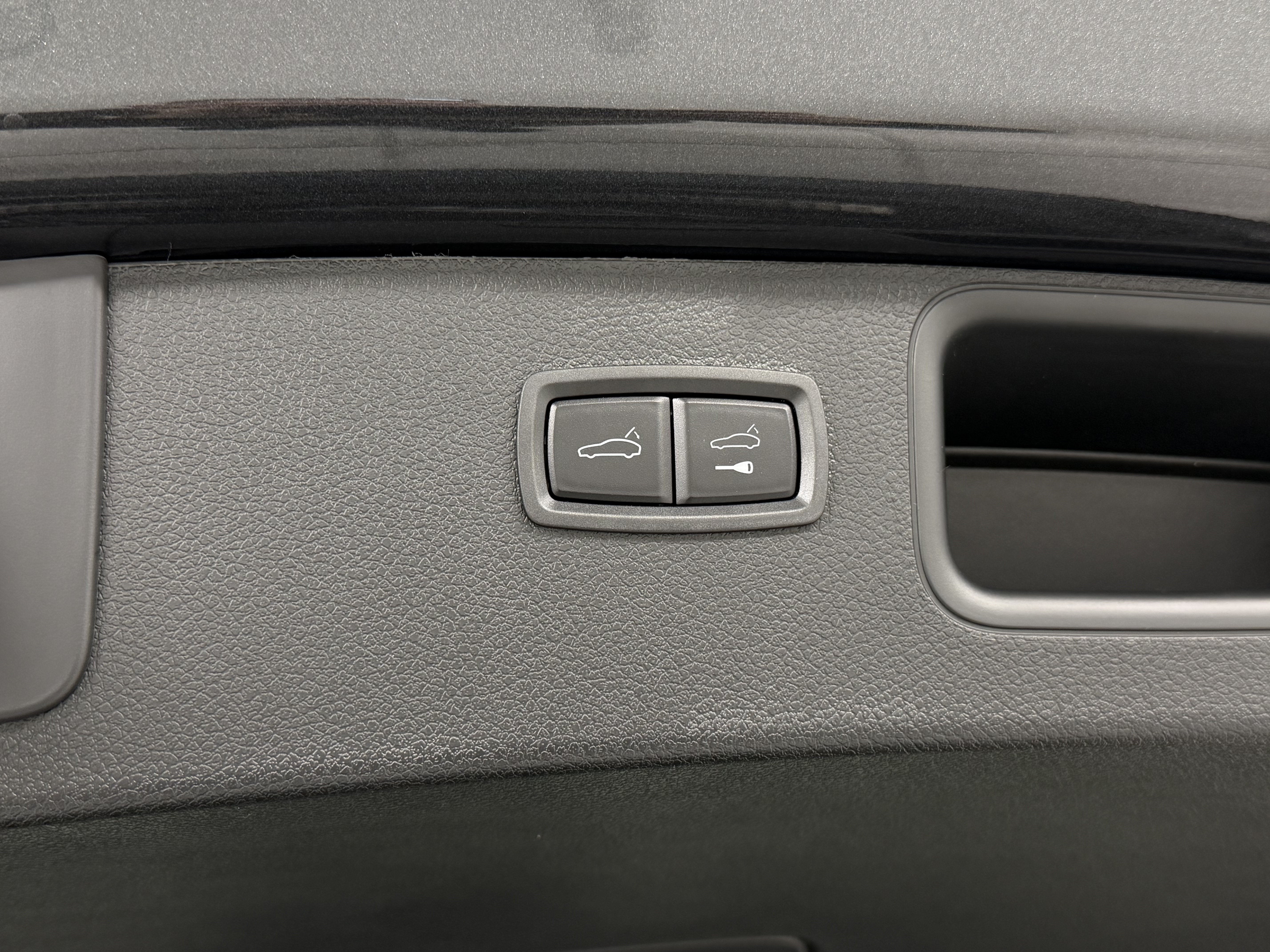 Certified 2026 Porsche Macan AWD/4WD image 61