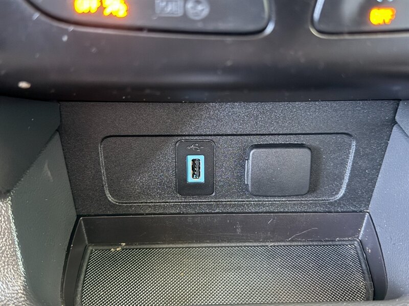 Used 2017 Ford Escape SE FWD image 34
