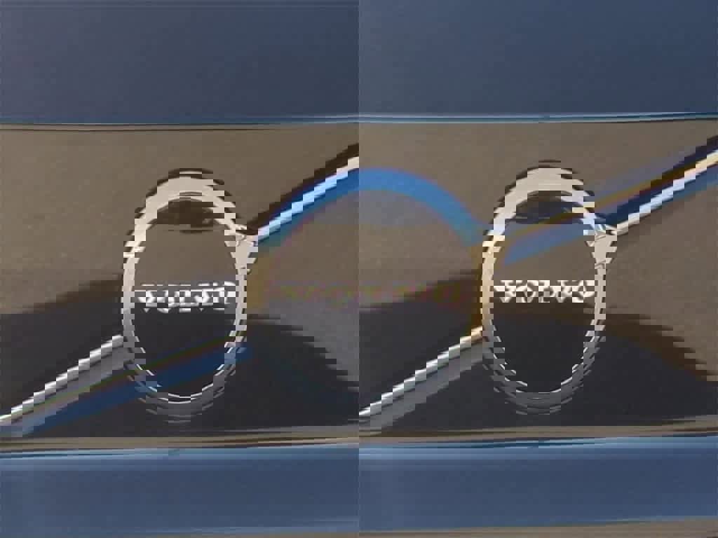 New 2025 Volvo EX30 Plus w/ Protection Package Premier image 10