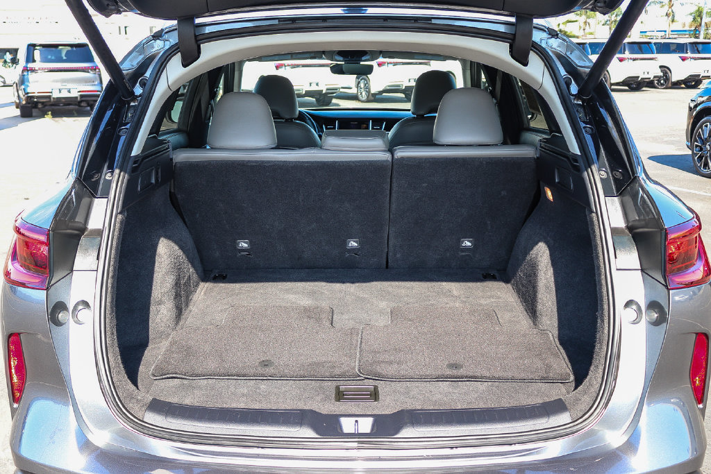 Certified 2023 INFINITI QX50 Luxe FWD image 24