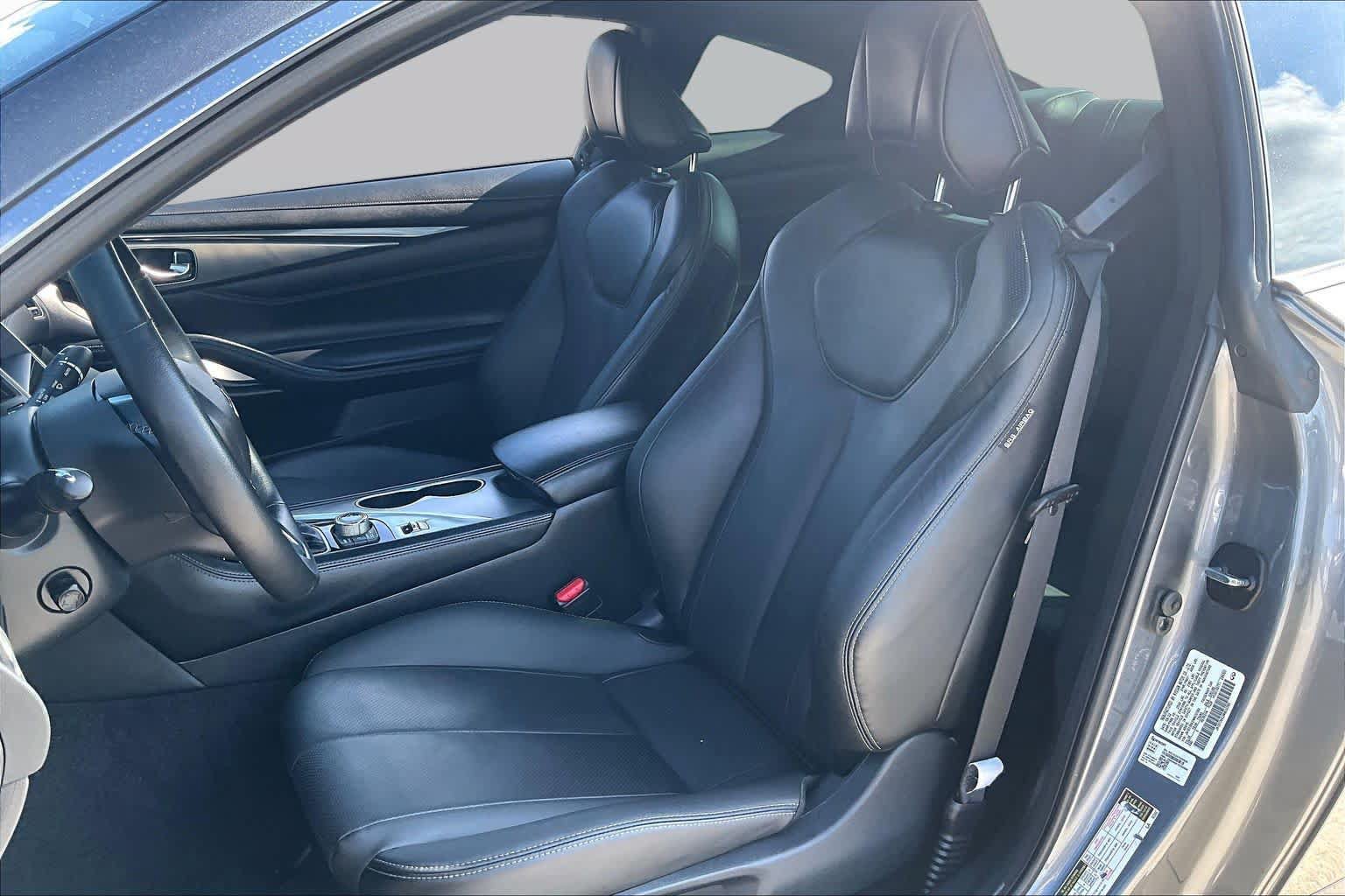 Used 2022 INFINITI Q60 3.0t Luxe w/ Essential Package RWD image 6