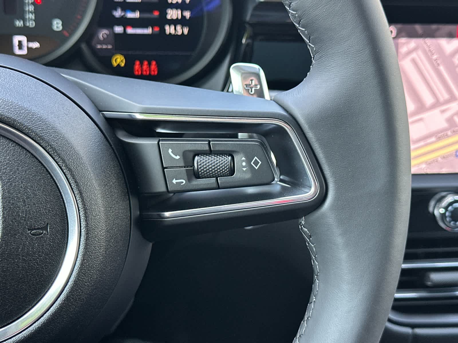 New 2026 Porsche Macan AWD/4WD image 27