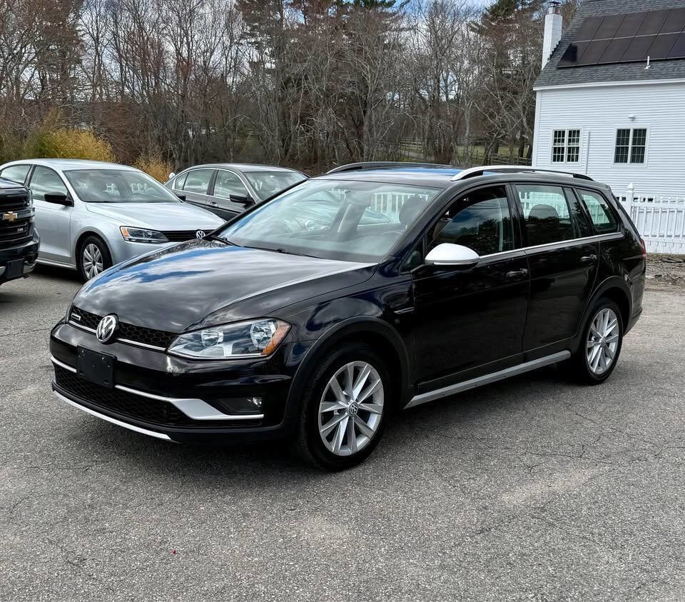 Used 2017 Volkswagen Golf Alltrack S