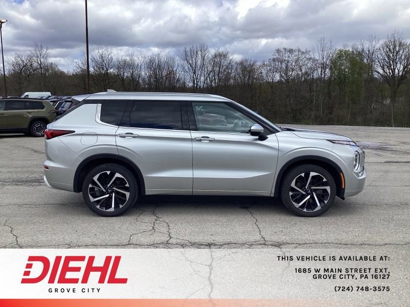 Used 2024 Mitsubishi Outlander SEL image 10