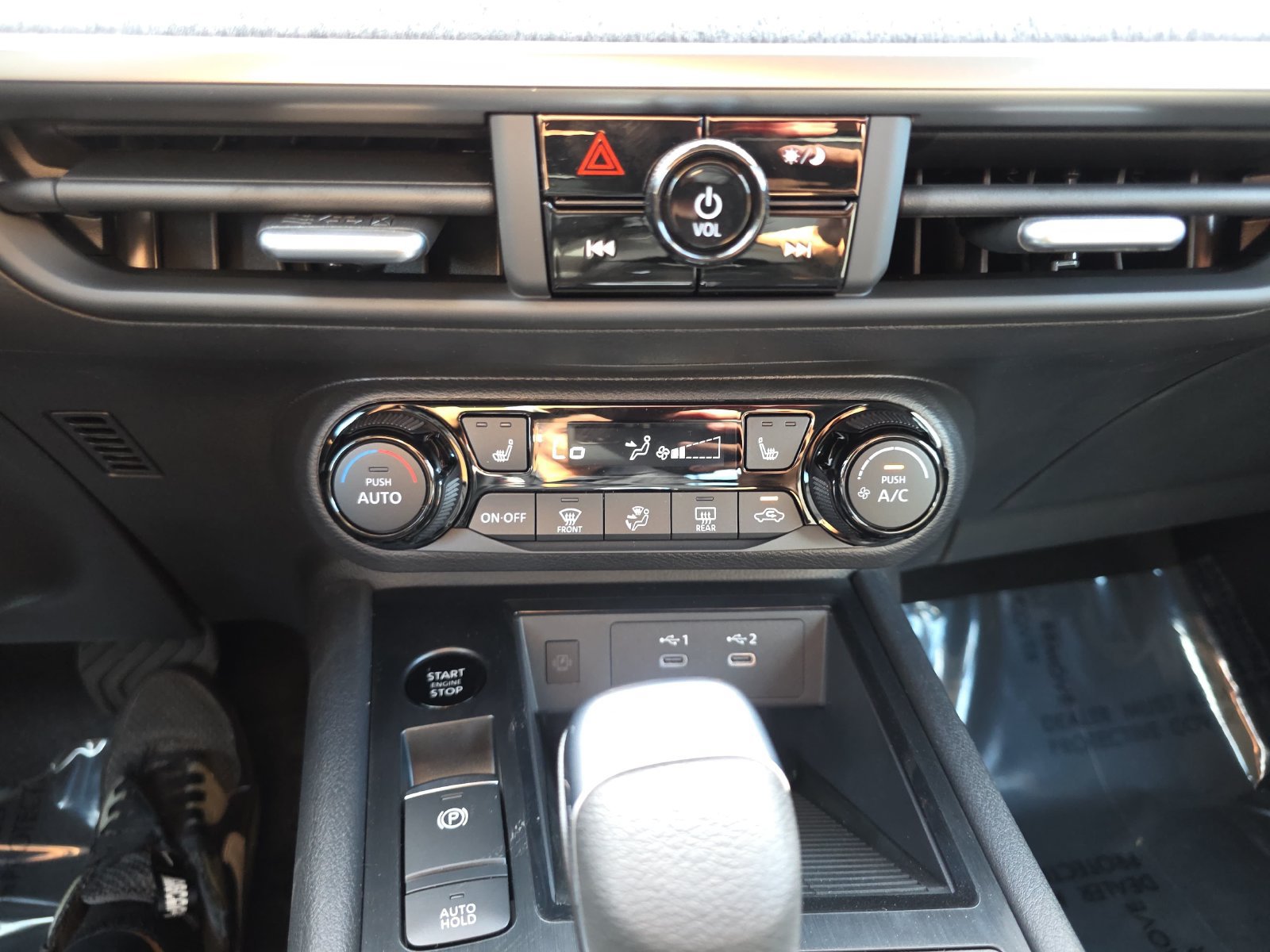 New 2027 Nissan Kicks SV FWD image 27