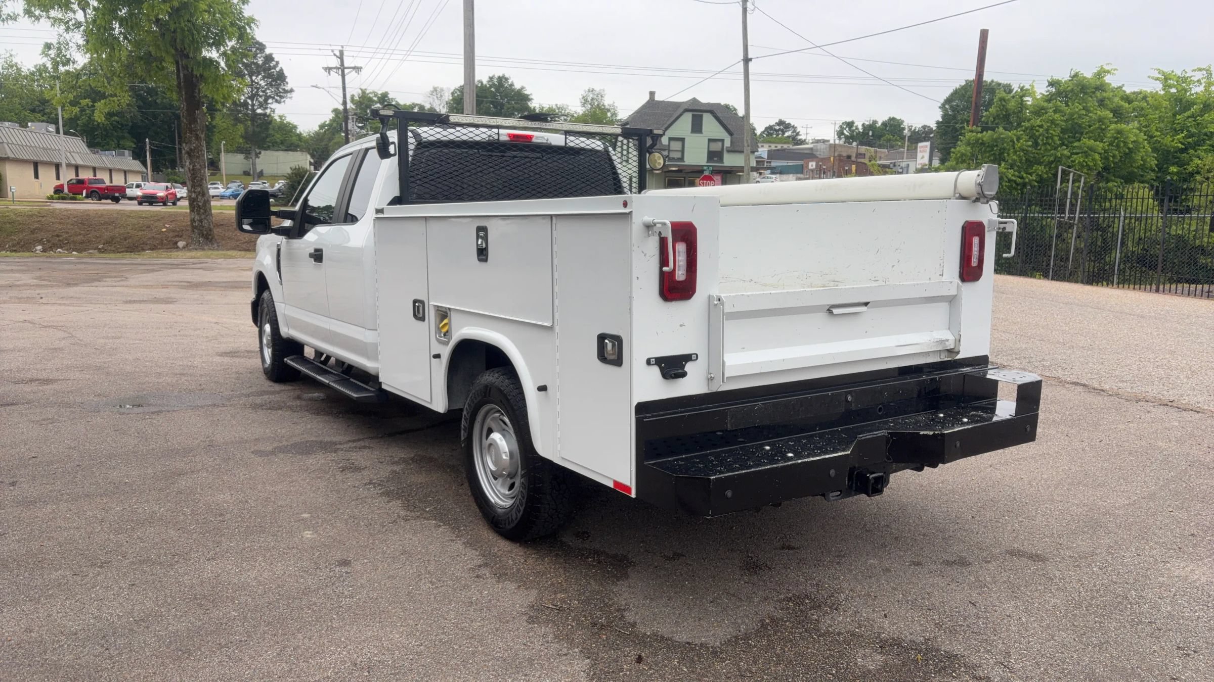 Used 2021 Ford F250 XL w/ Power Equipment Group RWD image 4