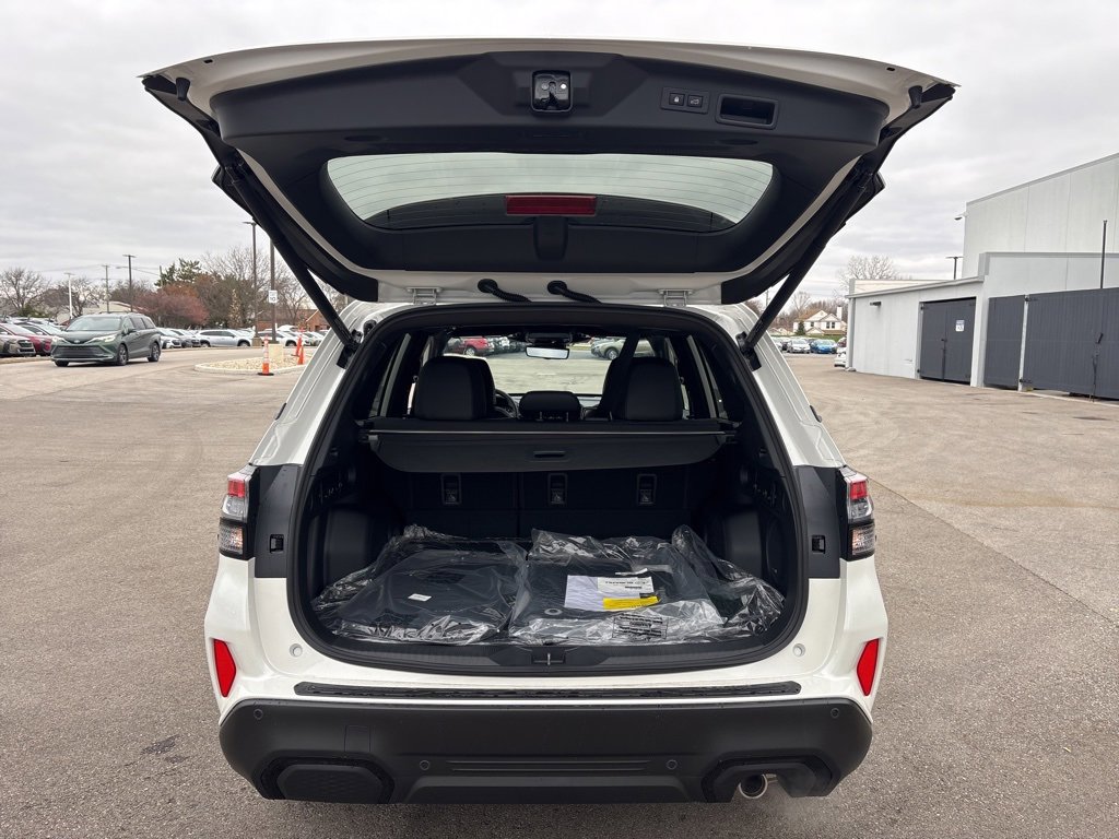 New 2025 Subaru Forester Touring image 7