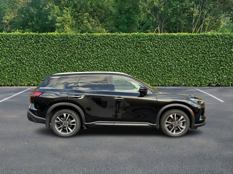 Used 2023 INFINITI QX60 Luxe w/ Cargo Package image 2