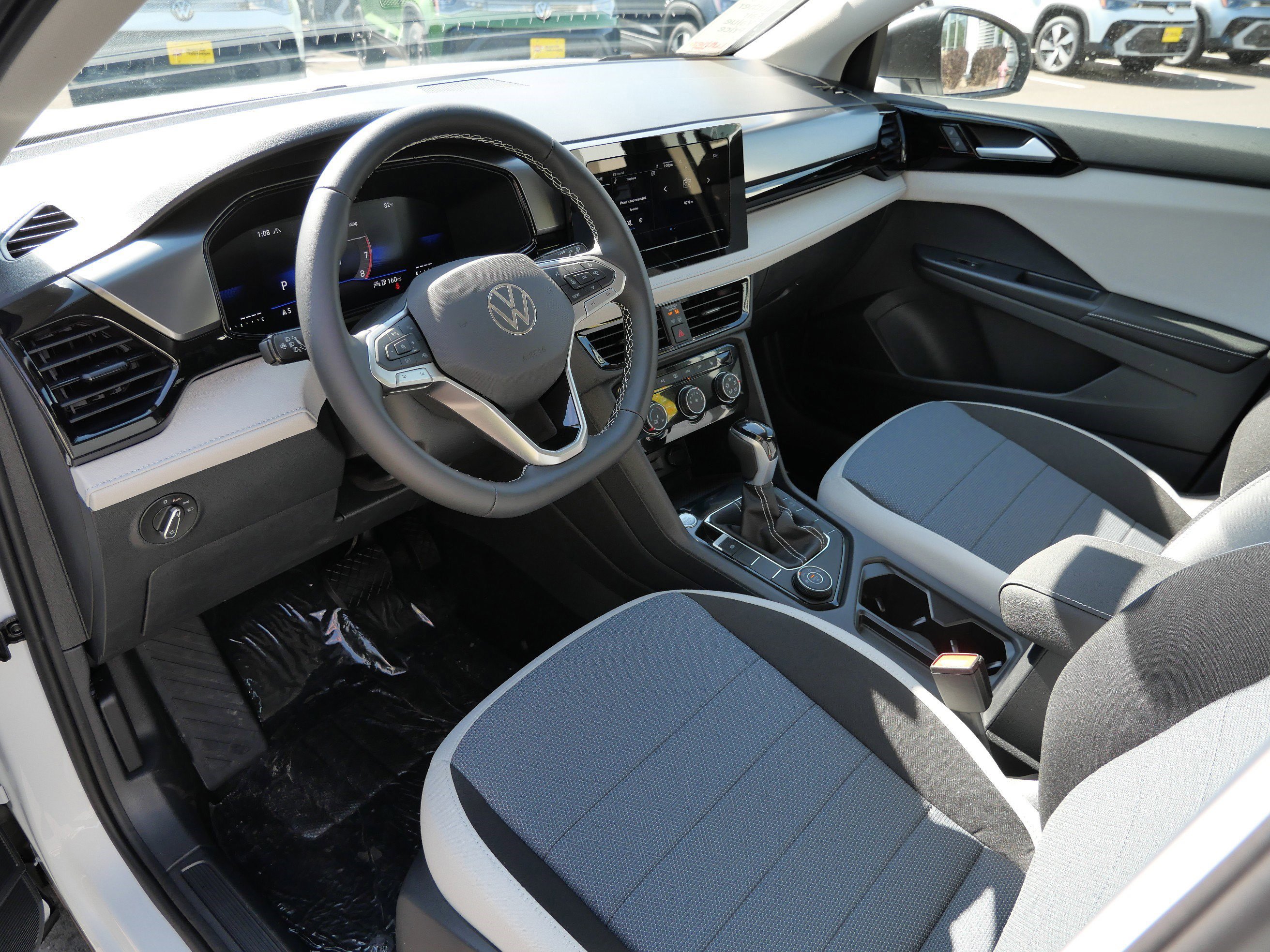 New 2025 Volkswagen Taos S image 8