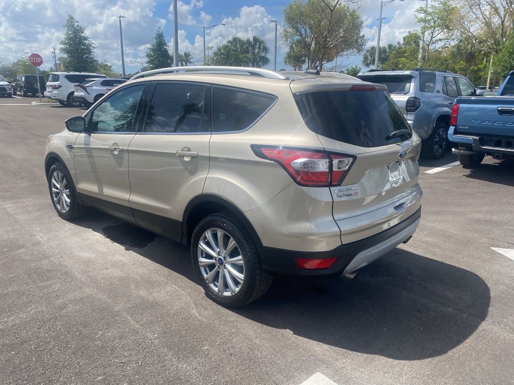 Used 2018 Ford Escape Titanium FWD image 3