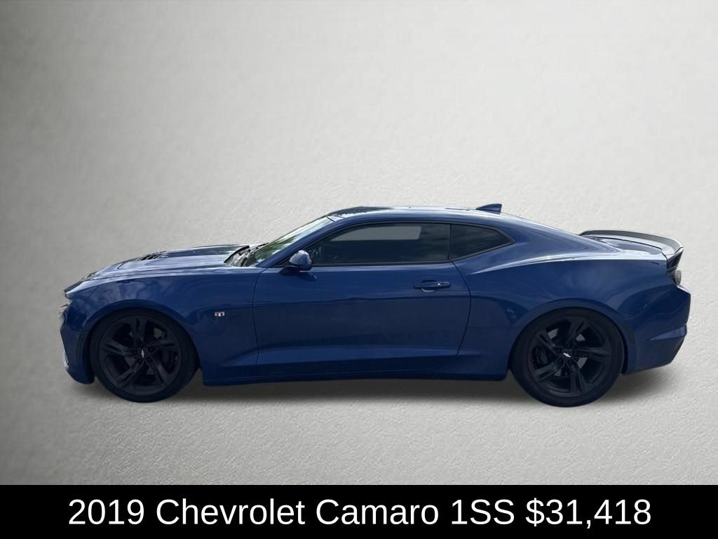 Used 2019 Chevrolet Camaro SS RWD image 6