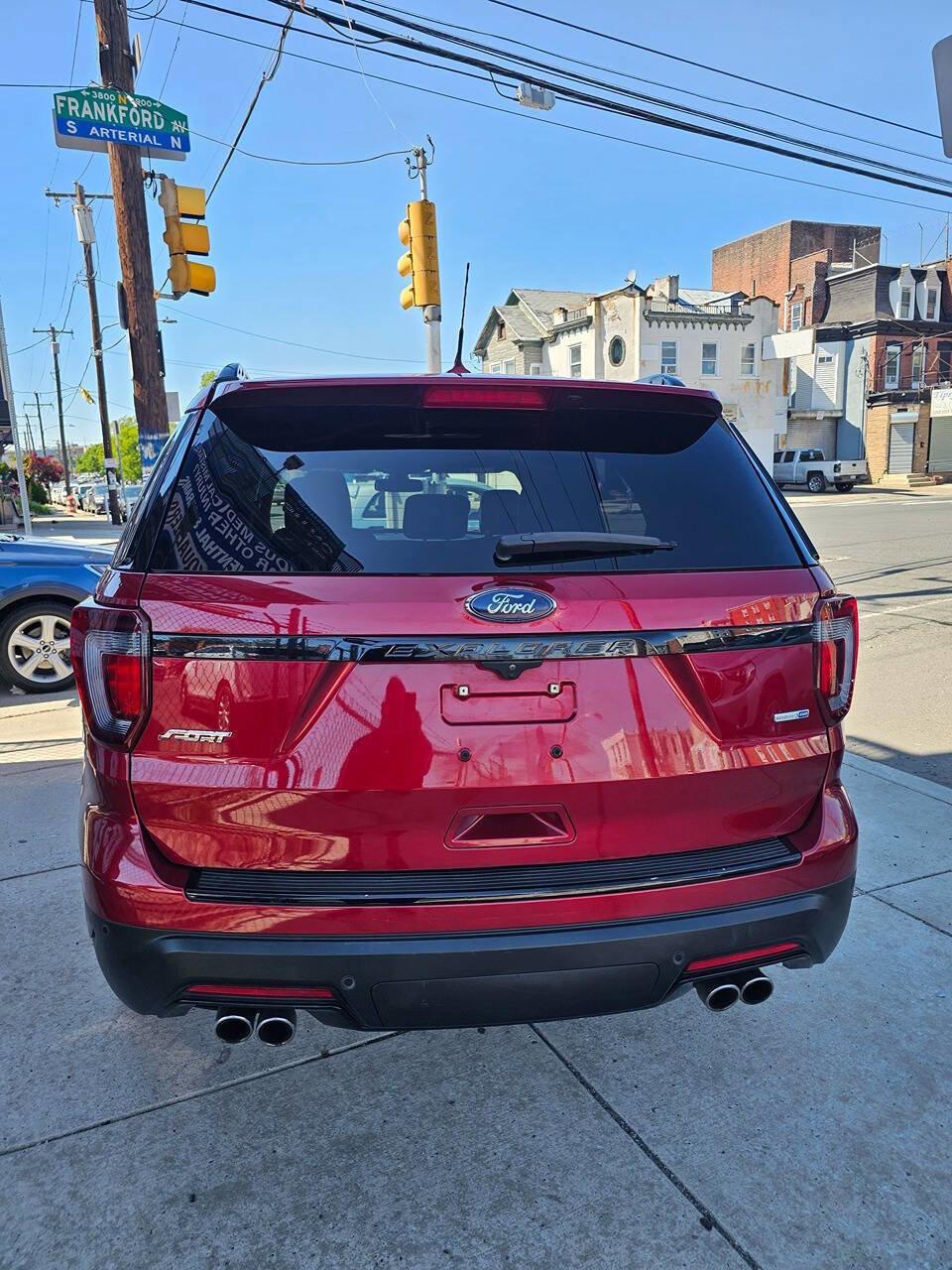Used 2018 Ford Explorer Sport w/ Equipment Group 401A AWD/4WD image 3