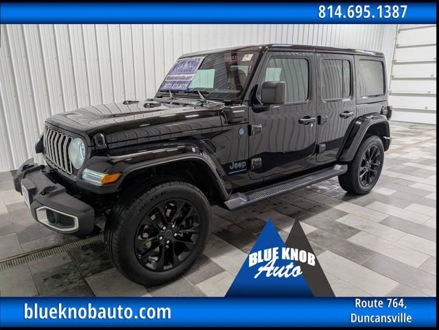 Used 2025 Jeep Wrangler Unlimited Sahara AWD/4WD image 1