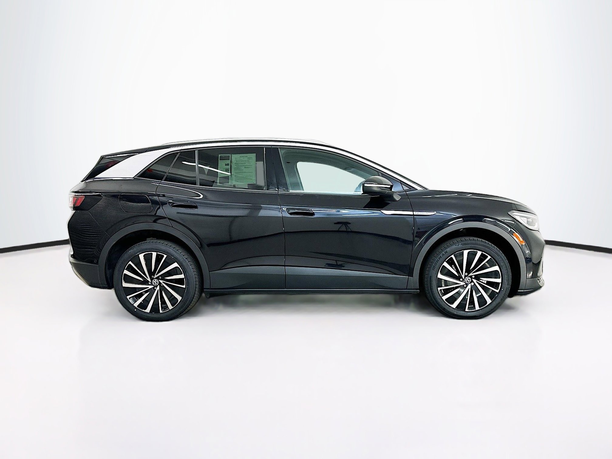 Used 2023 Volkswagen ID.4 Pro S Plus AWD/4WD image 10