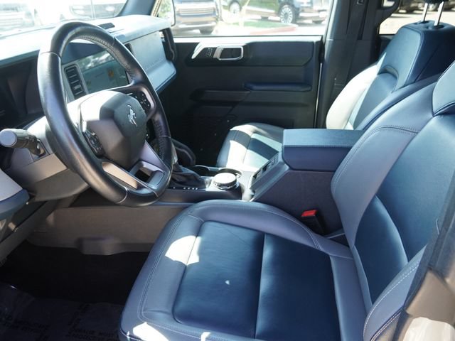 Used 2024 Ford Bronco Outer Banks AWD/4WD image 18