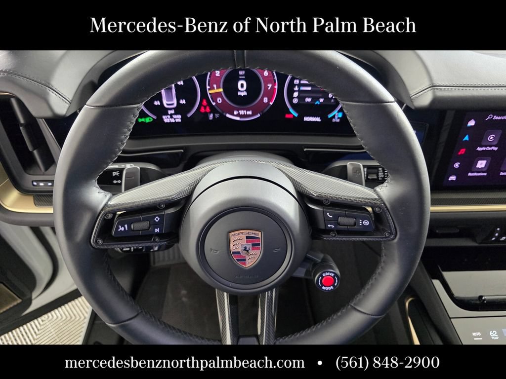 Used 2025 Porsche Cayenne Turbo GT AWD/4WD image 19
