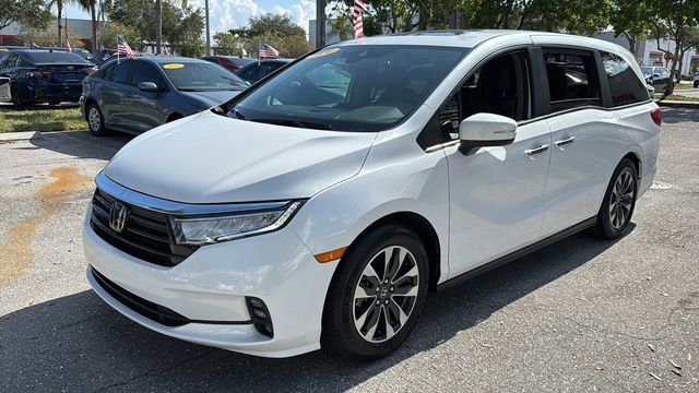 Used 2024 Honda Odyssey EX-L image 3