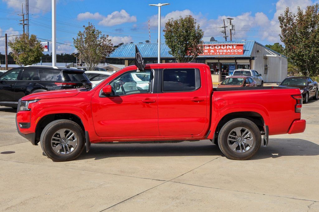 Certified 2025 Nissan Frontier SV image 23
