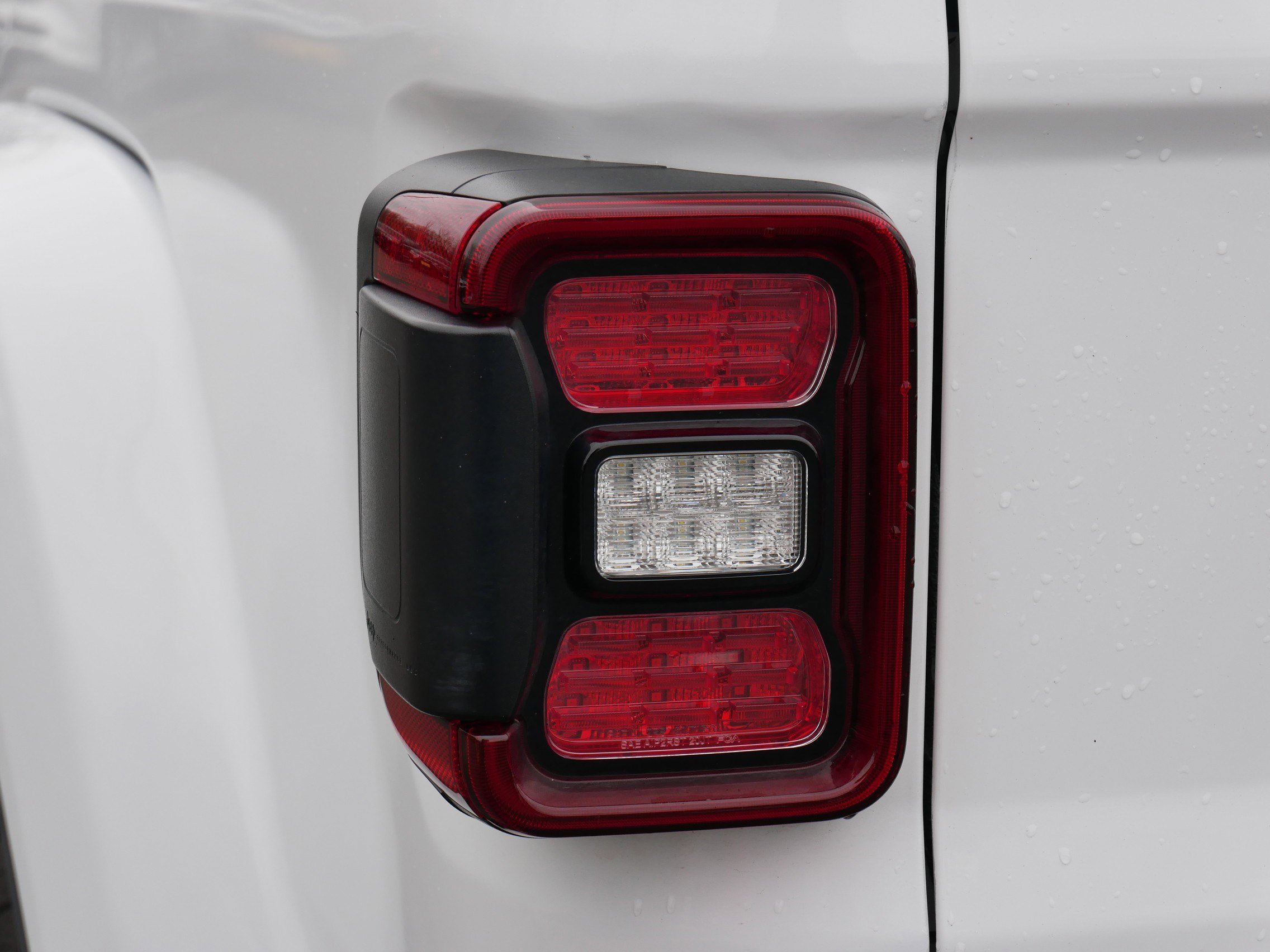 Used 2023 Jeep Gladiator Overland image 17