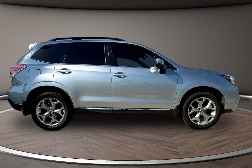 Used 2018 Subaru Forester 2.5i Touring AWD/4WD image 8