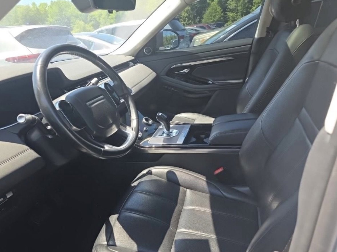 Used 2020 Land Rover Range Rover Evoque SE AWD/4WD image 6
