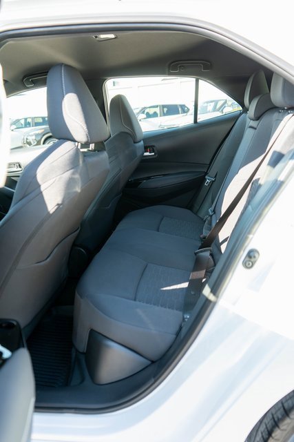 Used 2022 Toyota Corolla SE w/ SE Preferred Package image 12