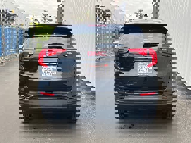 Used 2021 GMC Terrain SLE w/ Elevation Edition image 5