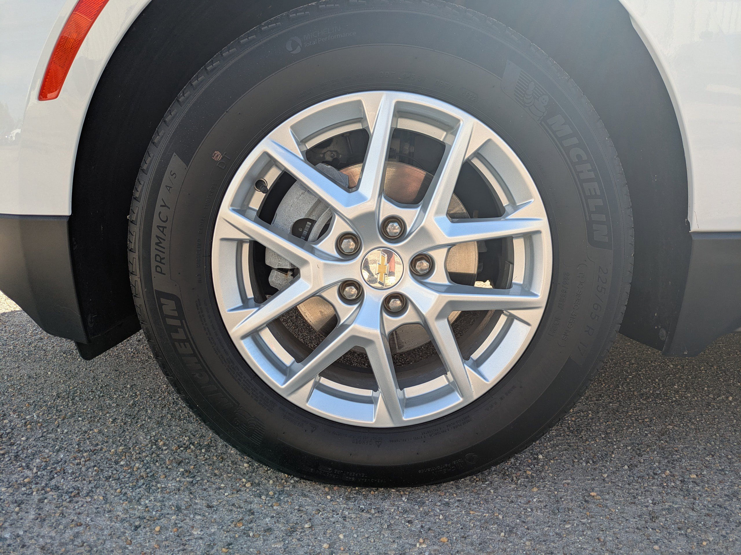 Used 2023 Chevrolet Equinox LT image 10