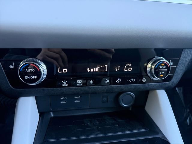 New 2026 Mitsubishi Outlander SE FWD image 20