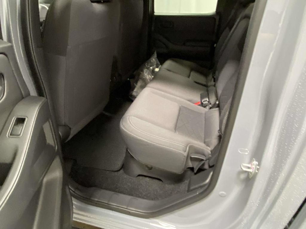 New 2026 Nissan Frontier SV w/ SV Convenience Package RWD image 8