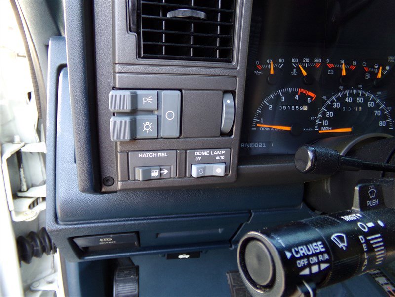 Used 1994 Chevrolet Suburban K1500 4WD image 23