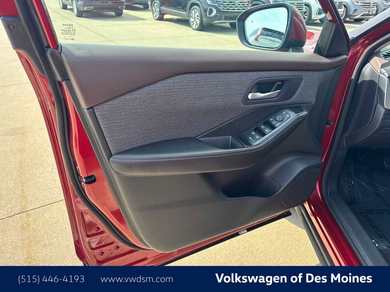 Used 2023 Nissan Rogue SV image 22