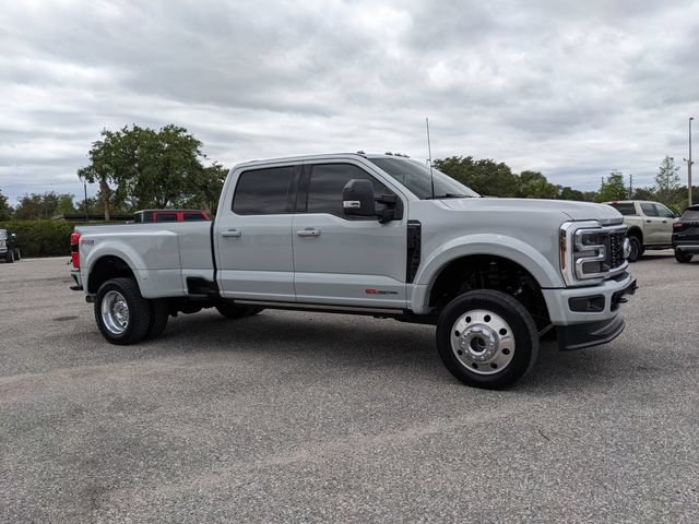 Certified 2025 Ford F450 Platinum w/ FX4 Off-Road Package AWD/4WD image 2