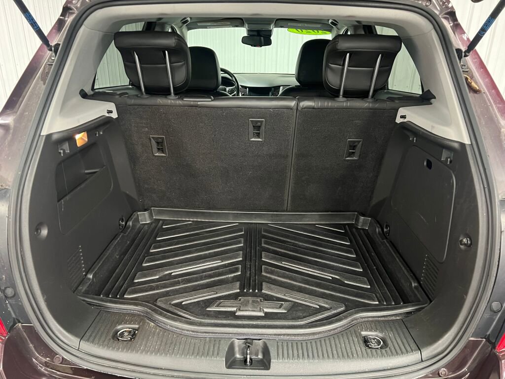Used 2020 Chevrolet Trax LT w/ LT Convenience Package image 7