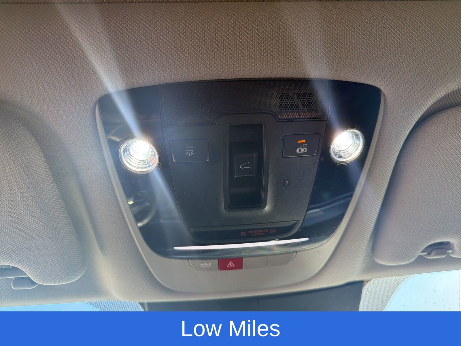 Used 2025 Kia Sorento EX w/ EX Panoramic Sunroof Package image 14