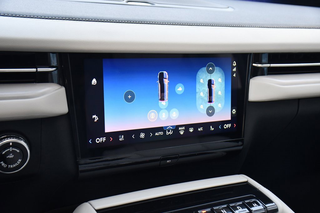 New 2025 Lincoln Navigator Reserve image 31