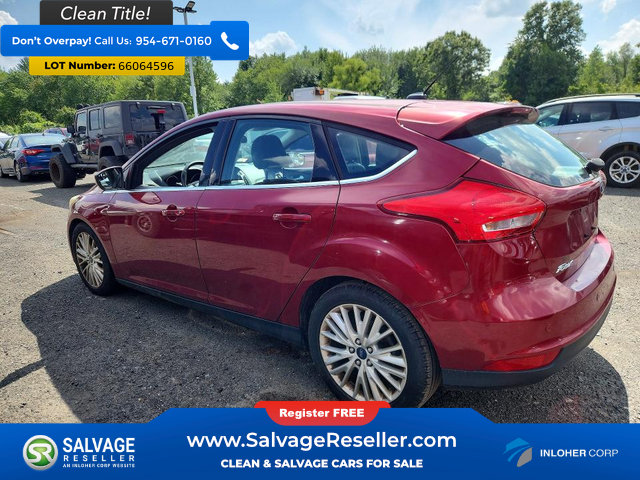 Used 2015 Ford Focus Titanium FWD image 3