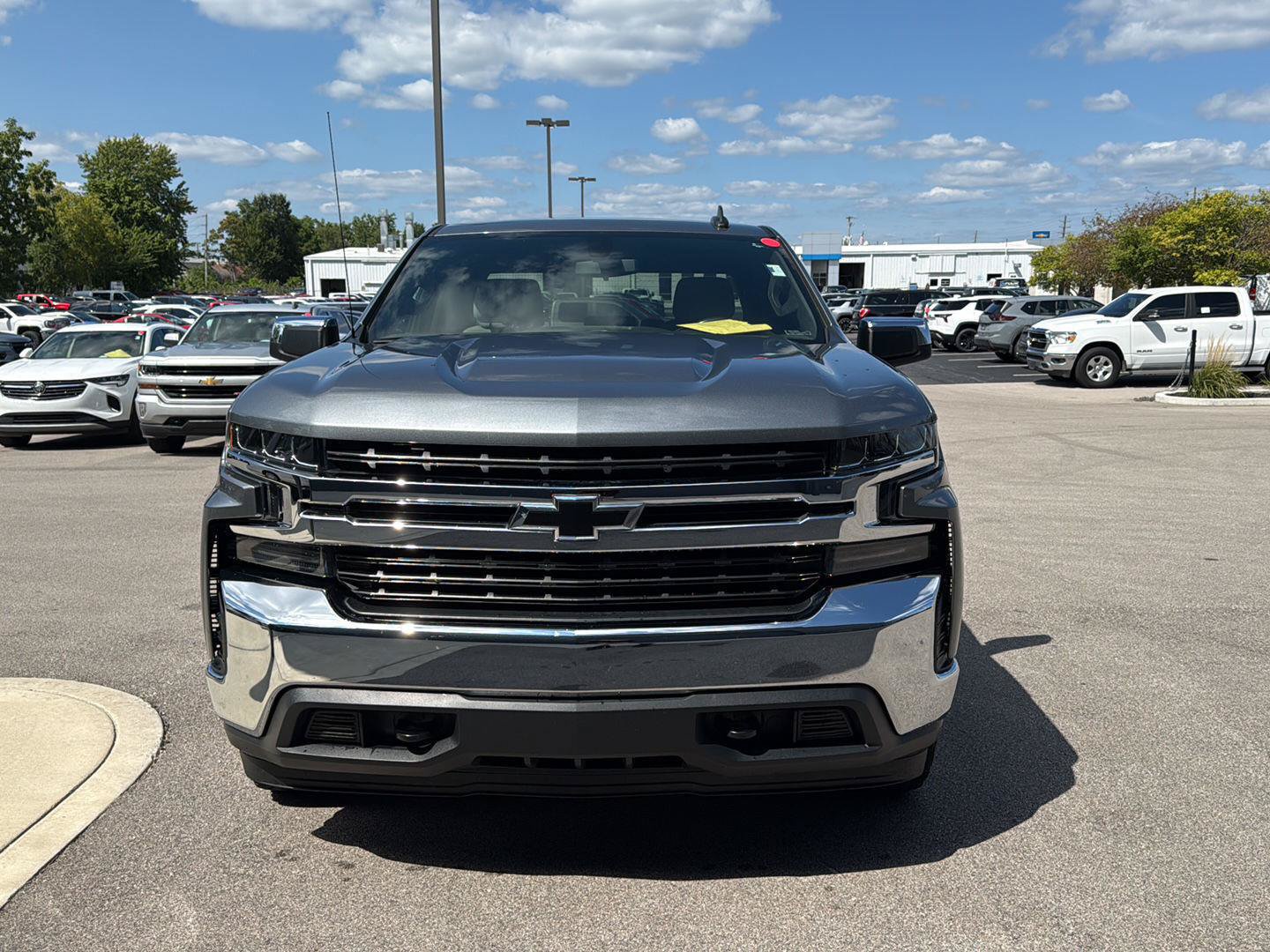 Used 2019 Chevrolet Silverado 1500 LT w/ All-Star Edition AWD/4WD image 8