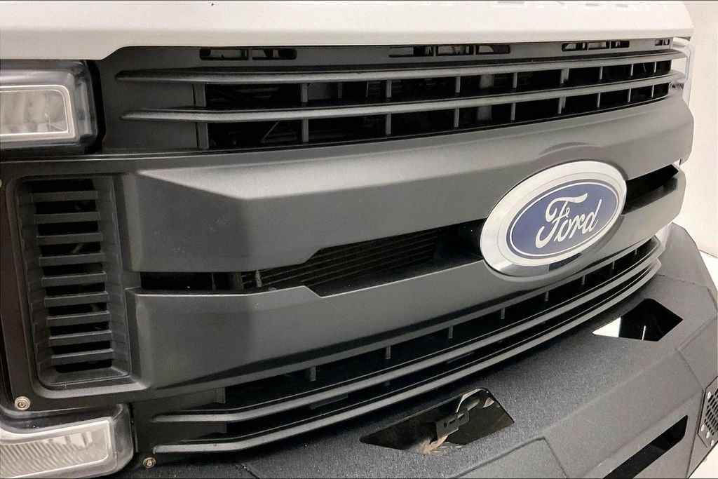 Used 2019 Ford F350 XL AWD/4WD image 24