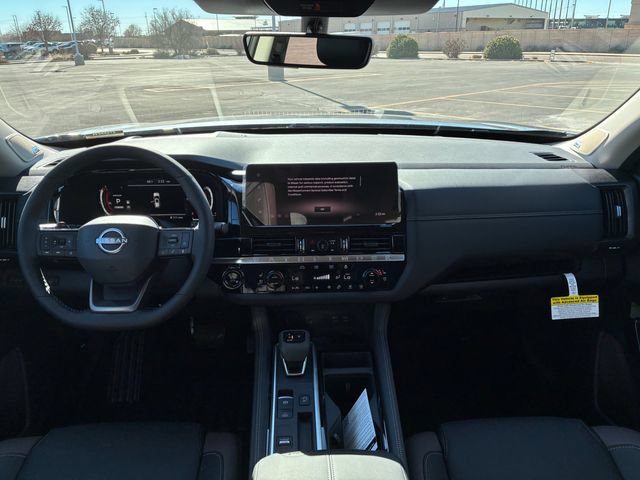New 2026 Nissan Pathfinder Platinum FWD image 11
