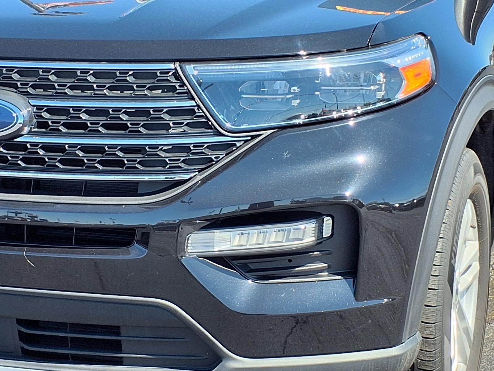 Used 2024 Ford Explorer XLT w/ Equipment Group 202A AWD/4WD image 29