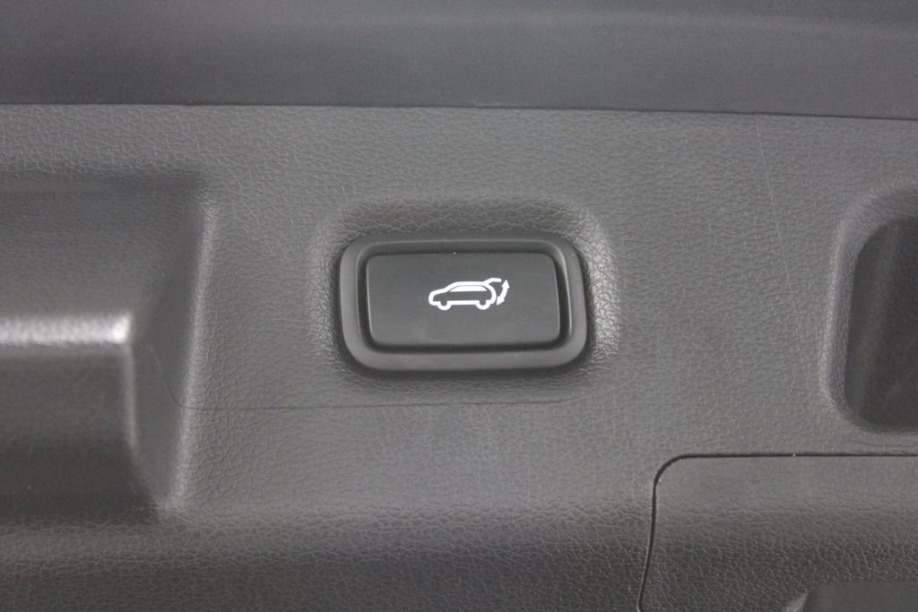 Used 2023 Hyundai Santa Fe SEL image 16