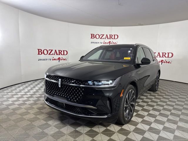 Certified 2025 Lincoln Nautilus Black Label AWD/4WD image 4