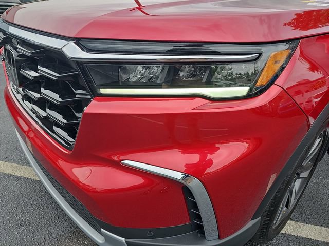 Used 2025 Honda Pilot Touring image 35