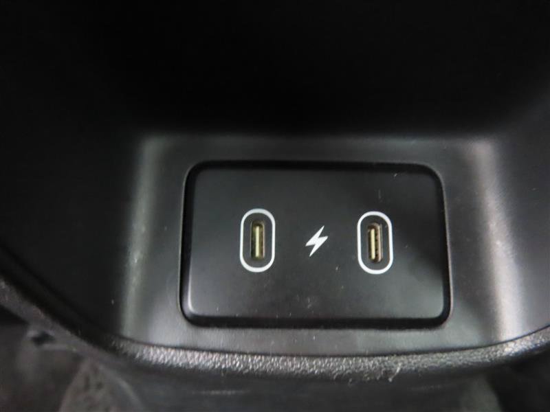 Used 2024 Hyundai Elantra SEL FWD image 30