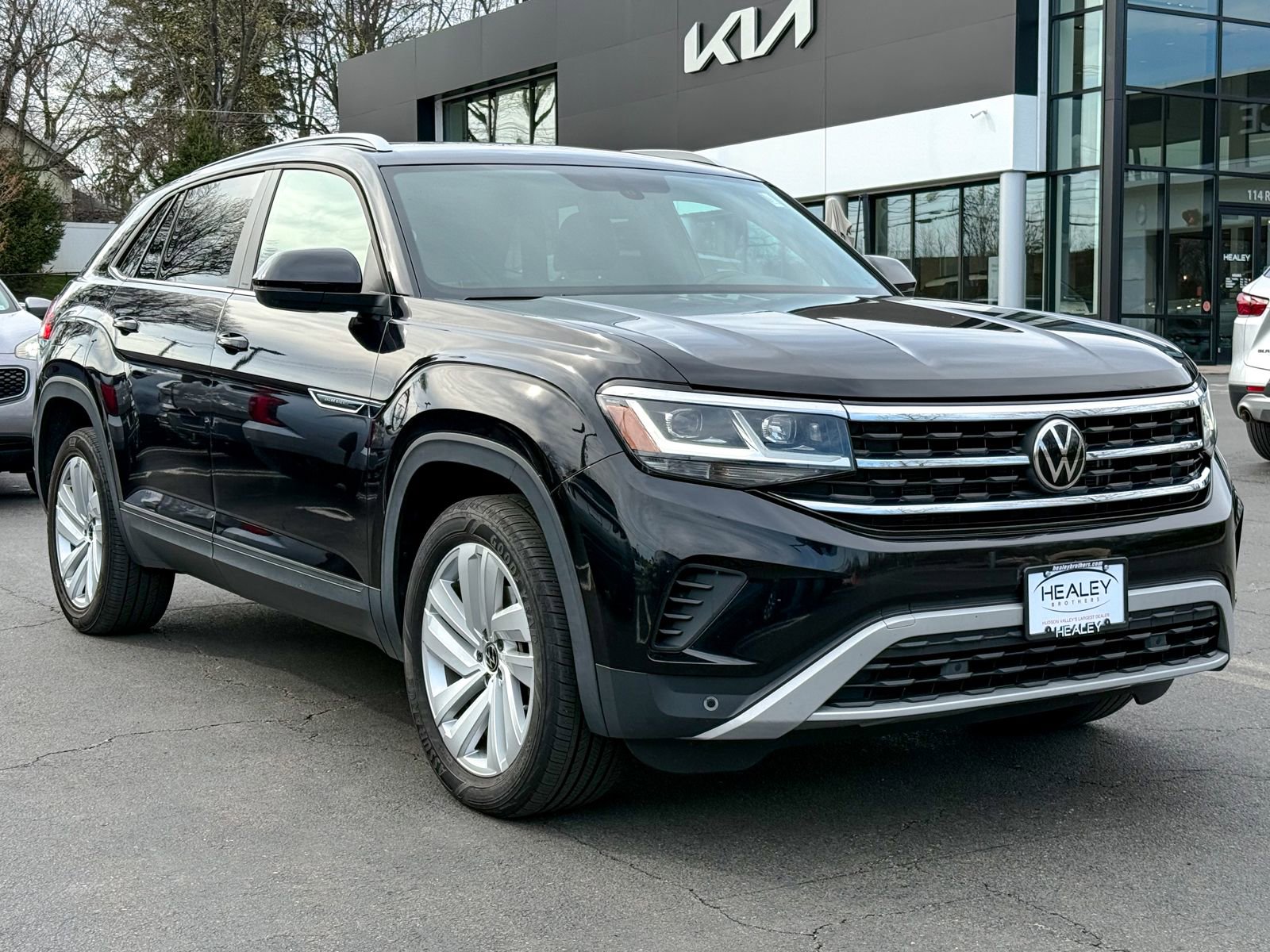 Used 2021 Volkswagen Atlas Cross Sport SE w/ Panoramic Sunroof Package AWD/4WD image 1