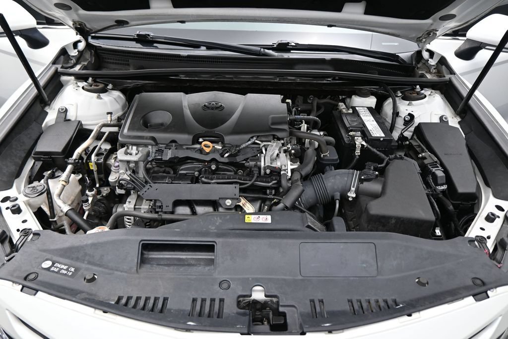 Used 2019 Toyota Camry XSE w/ Navigation Package FWD image 28