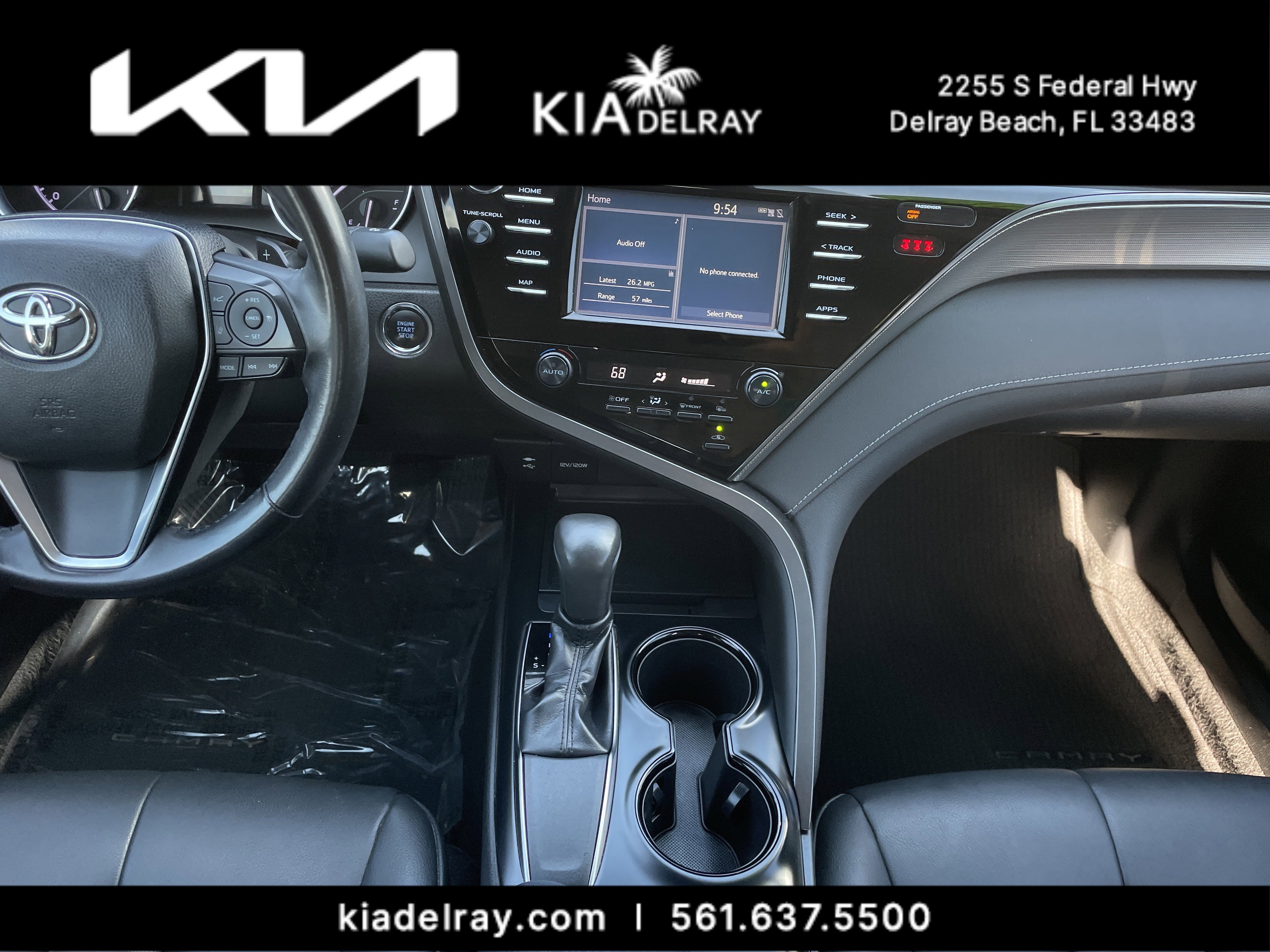 Used 2019 Toyota Camry SE image 12